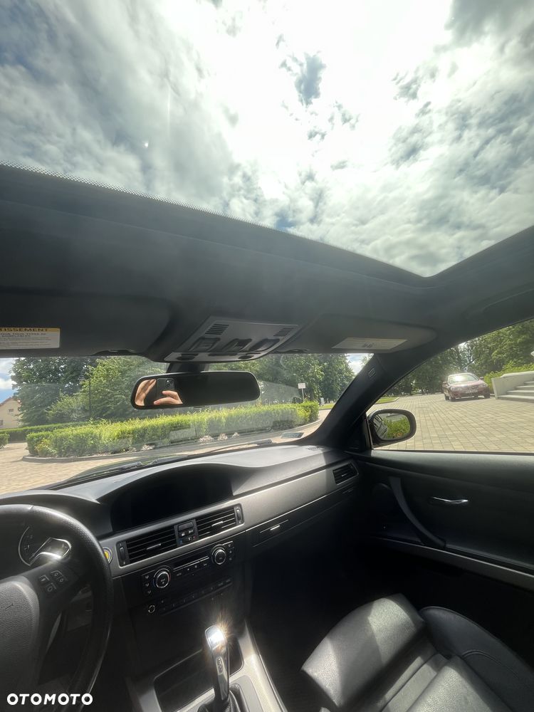 BMW Seria 3 335i - 27