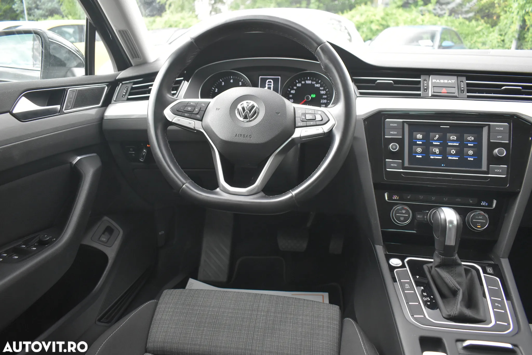 Volkswagen Passat 1.5 TSI ACT DSG Comfortline - 9