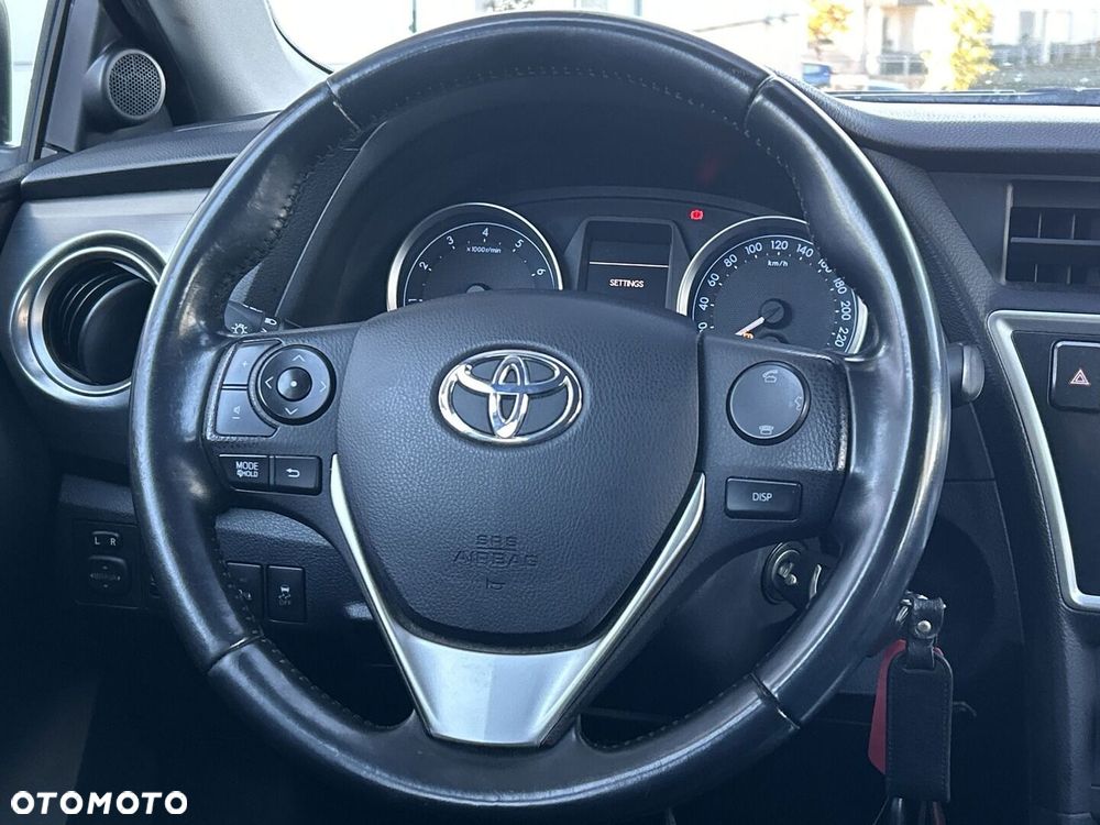 Toyota Auris 1.6 Premium Comfort - 13