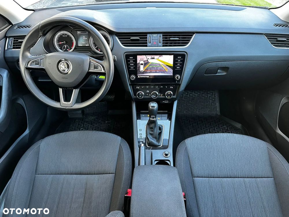 Skoda Octavia 2.0 TDI Style DSG - 11