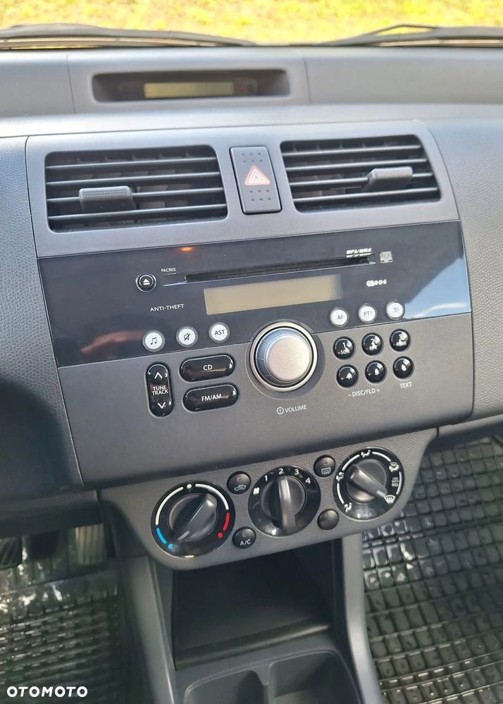 Suzuki Swift 1.3 GLX / Comfort - 6