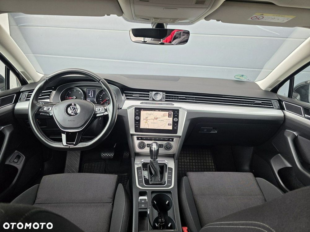Volkswagen Passat - 5