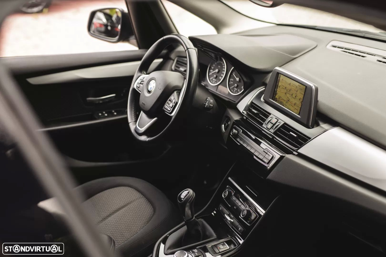 BMW 216 Gran Tourer d - 25