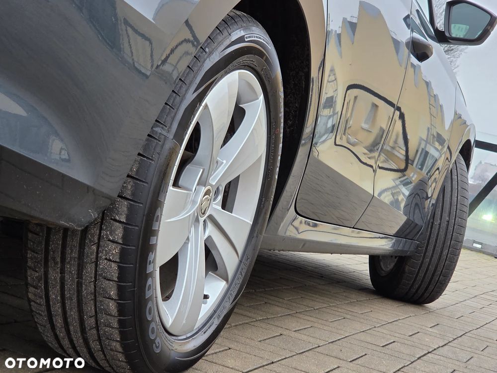 Skoda Octavia 2.0 TDI DSG Edition - 40