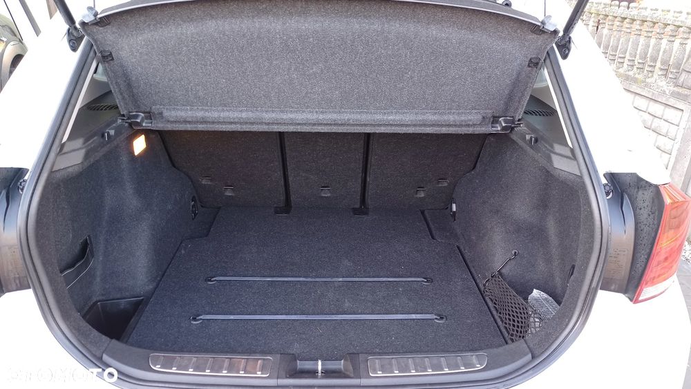 BMW X1 sDrive18d xLine - 25