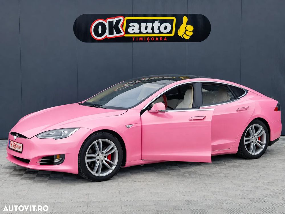 Tesla Model S - 26