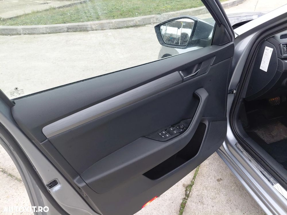 Skoda Superb 2.0 TDI DSG Style - 18