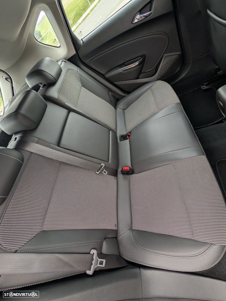Opel Astra 1.7 CDTI Cosmo - 9