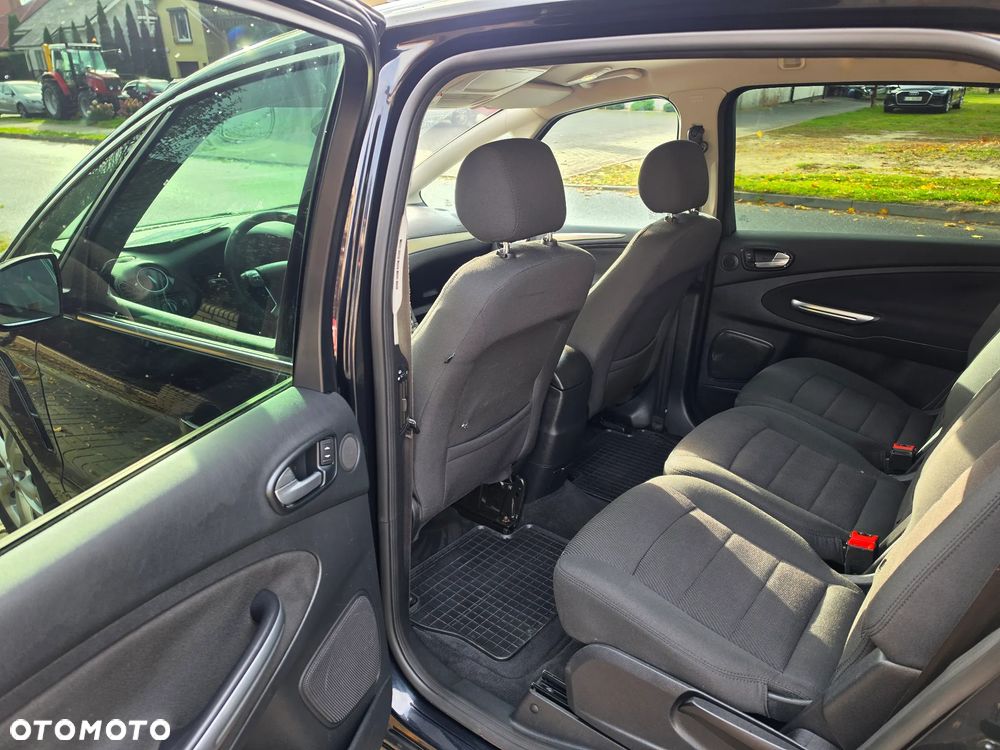 Ford S-Max 2011 photo 5
