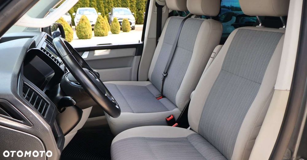 Volkswagen Caravelle - 17