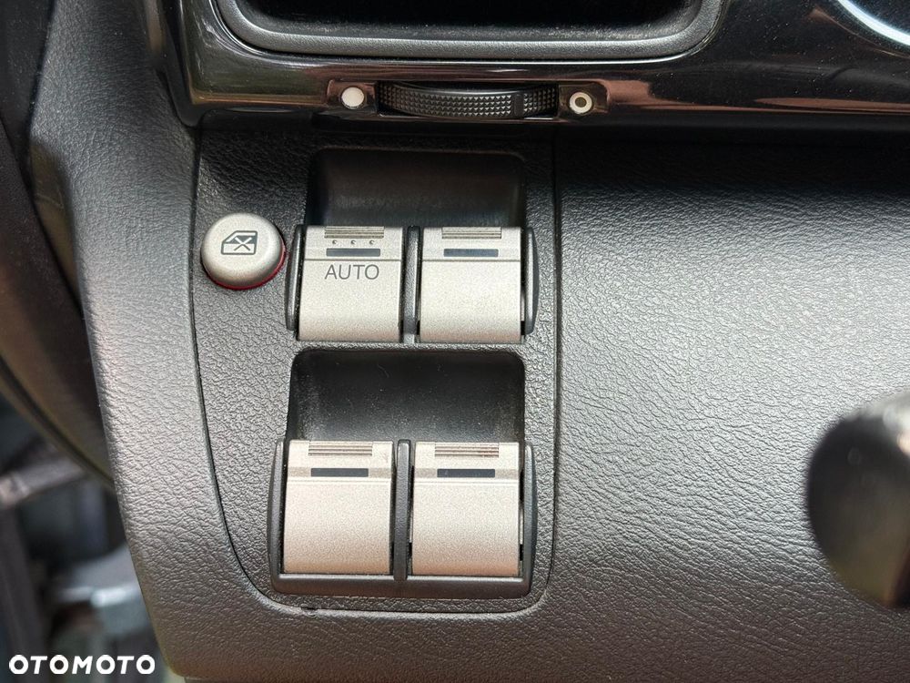 Honda FR-V 1.7 - 18