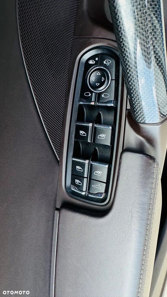 Porsche Cayenne S Diesel Platinum Edition - 23