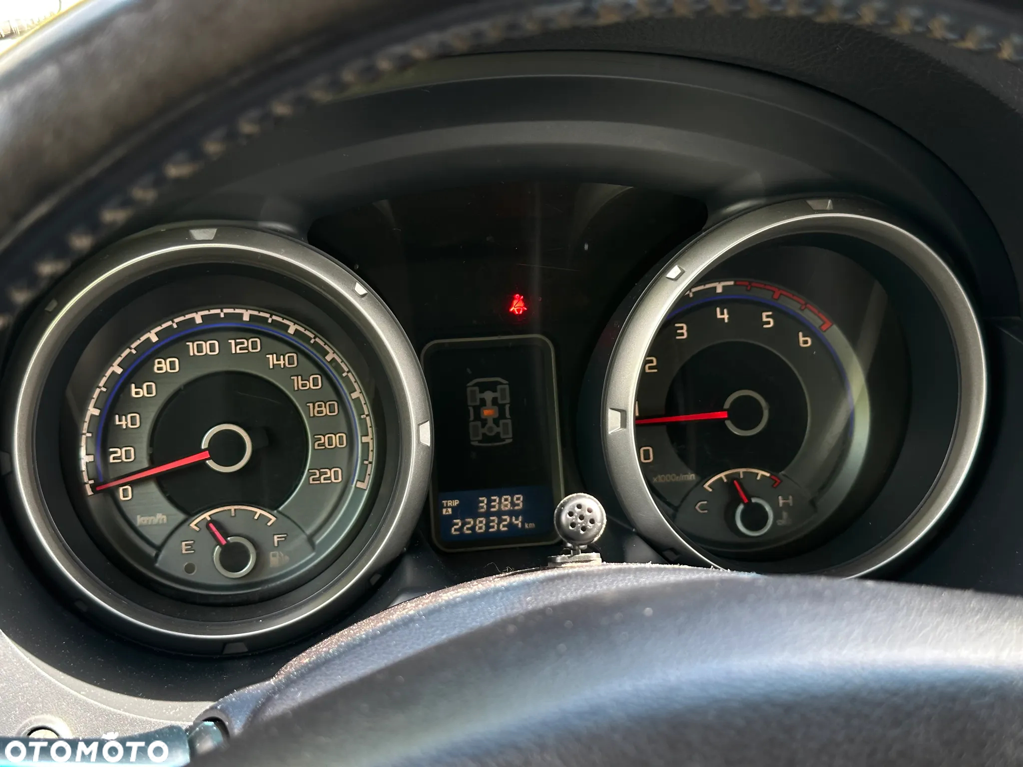 Mitsubishi Pajero - 15