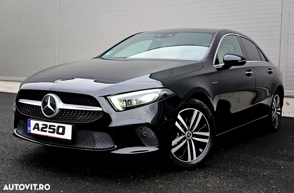Mercedes-Benz A 250 e 8G-DCT Edition 2020 - 1