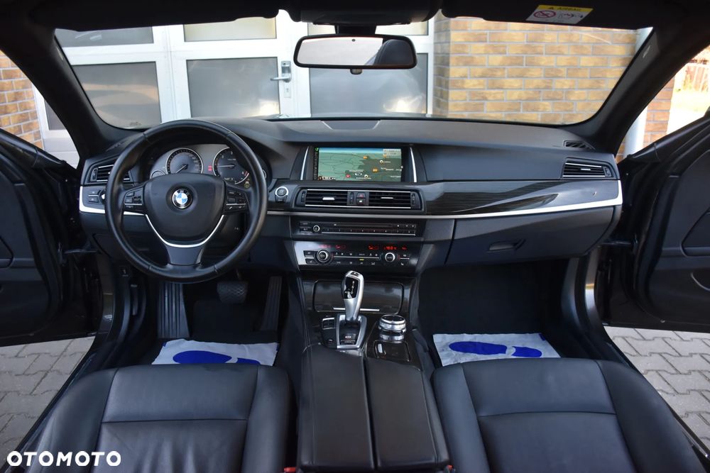BMW Seria 5 518d Luxury Line - 8