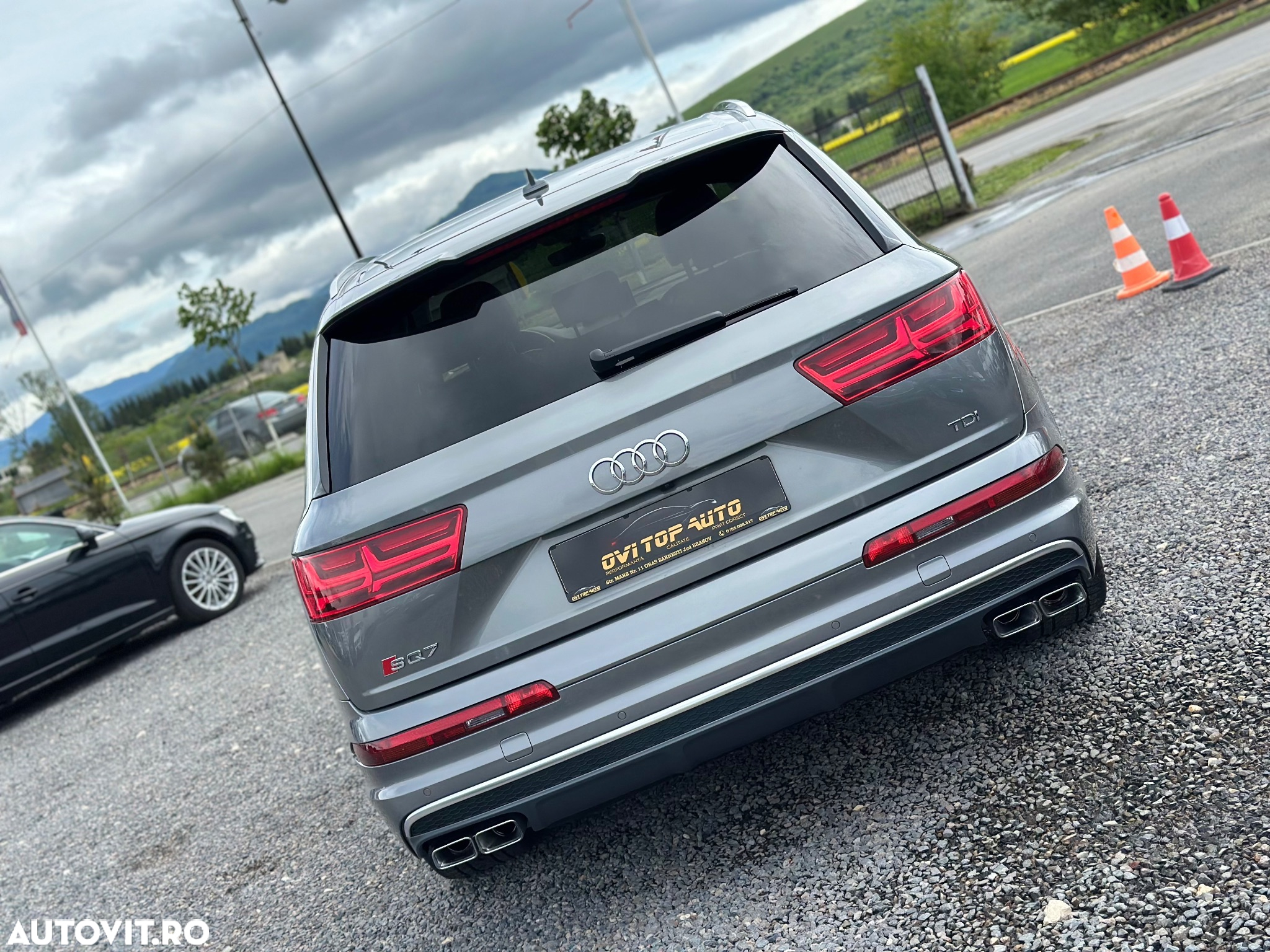 Audi SQ7 TDI quattro tiptronic - 12