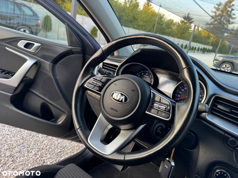 Kia Ceed 1.4 L Business Line Plus - 29