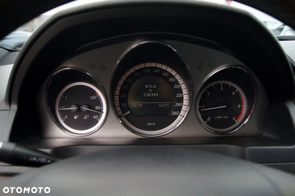 Mercedes-Benz Klasa C 250 CDI Avantgarde Edition - 12