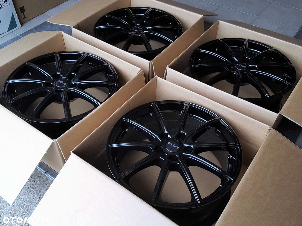 Alufelgi 18 5x114,3 Kia Ceed Proceed Sportage Optima Sorento Czarne 76# - 5