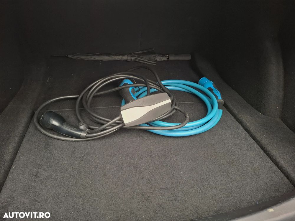 Tesla Model 3 Long Range - 13