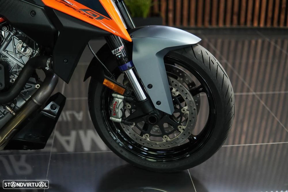 KTM Superduke GT - 4