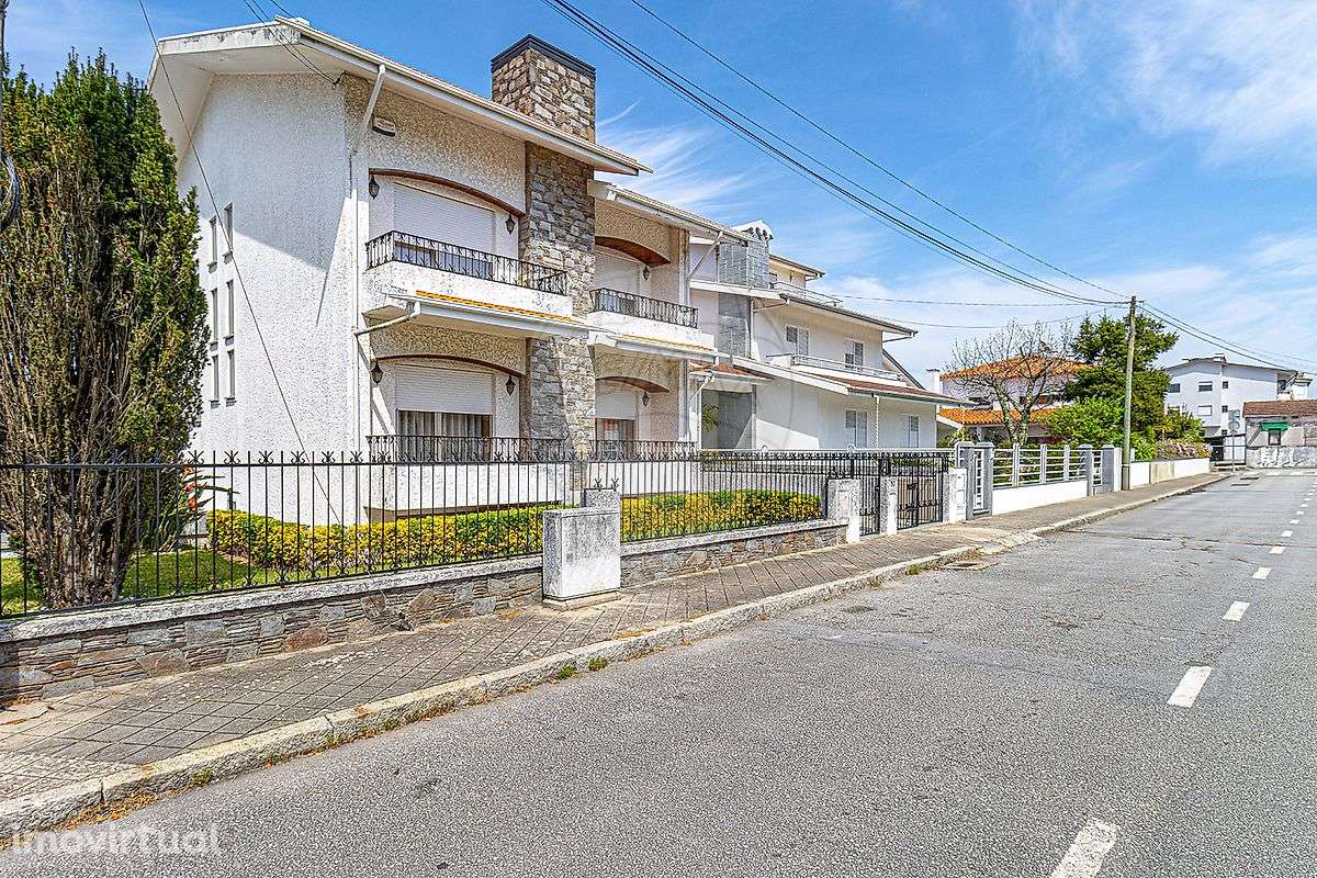 Moradia T4 para venda - Grande imagem: 3/44