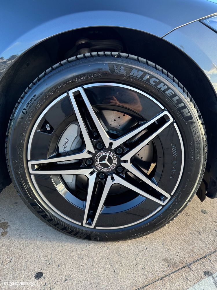Mercedes-Benz C 300 e AMG Line - 29