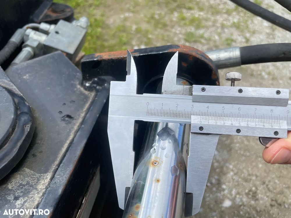 Cupa cu inclinare hidraulica Morin latime de 840mm - 3