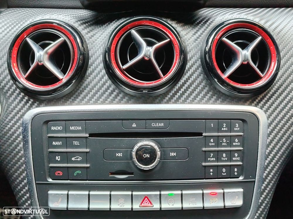 Mercedes-Benz A 45 AMG 4Matic Speedshift 7G-DCT - 15