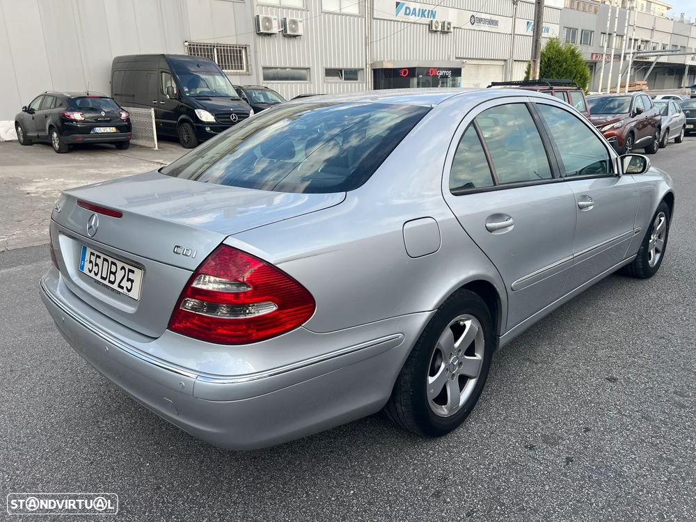 Mercedes-Benz E 220 CDI Auto Elegance - 6