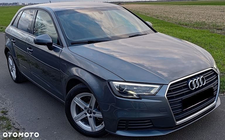 Audi A3 Sportback 1.6 TDI (clean diesel) Ambiente - 1