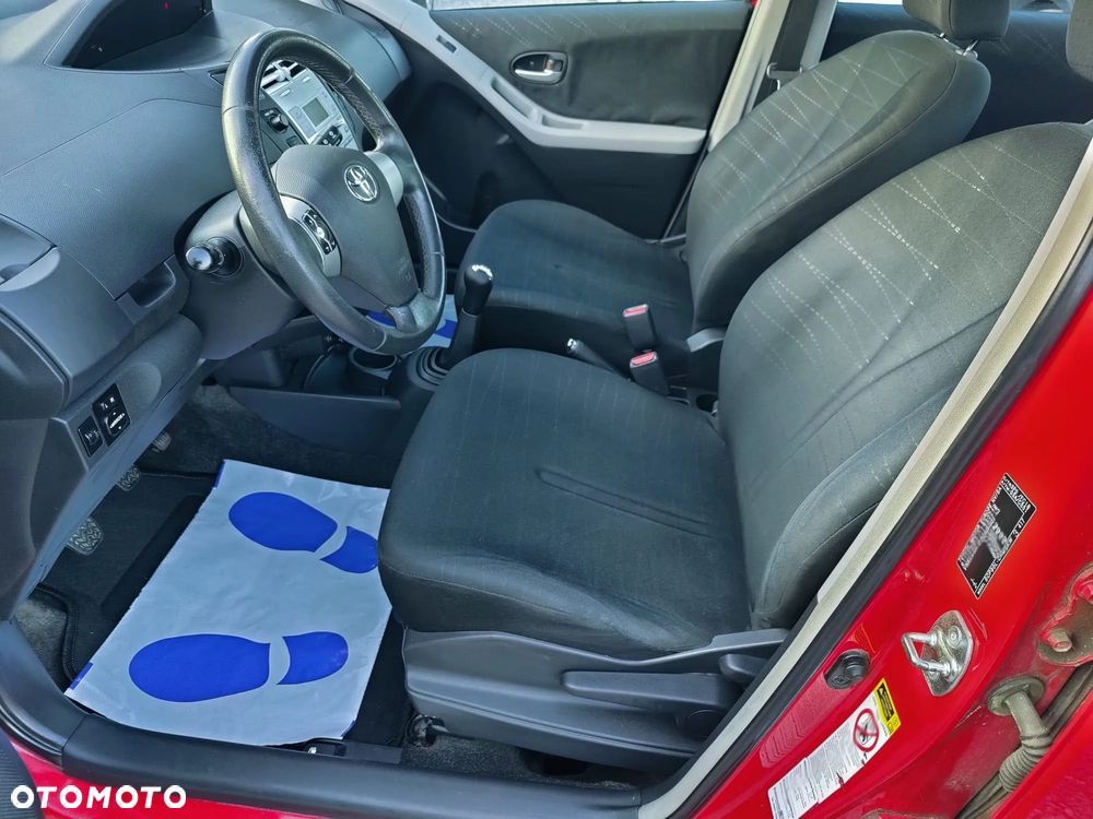 Toyota Yaris - 5