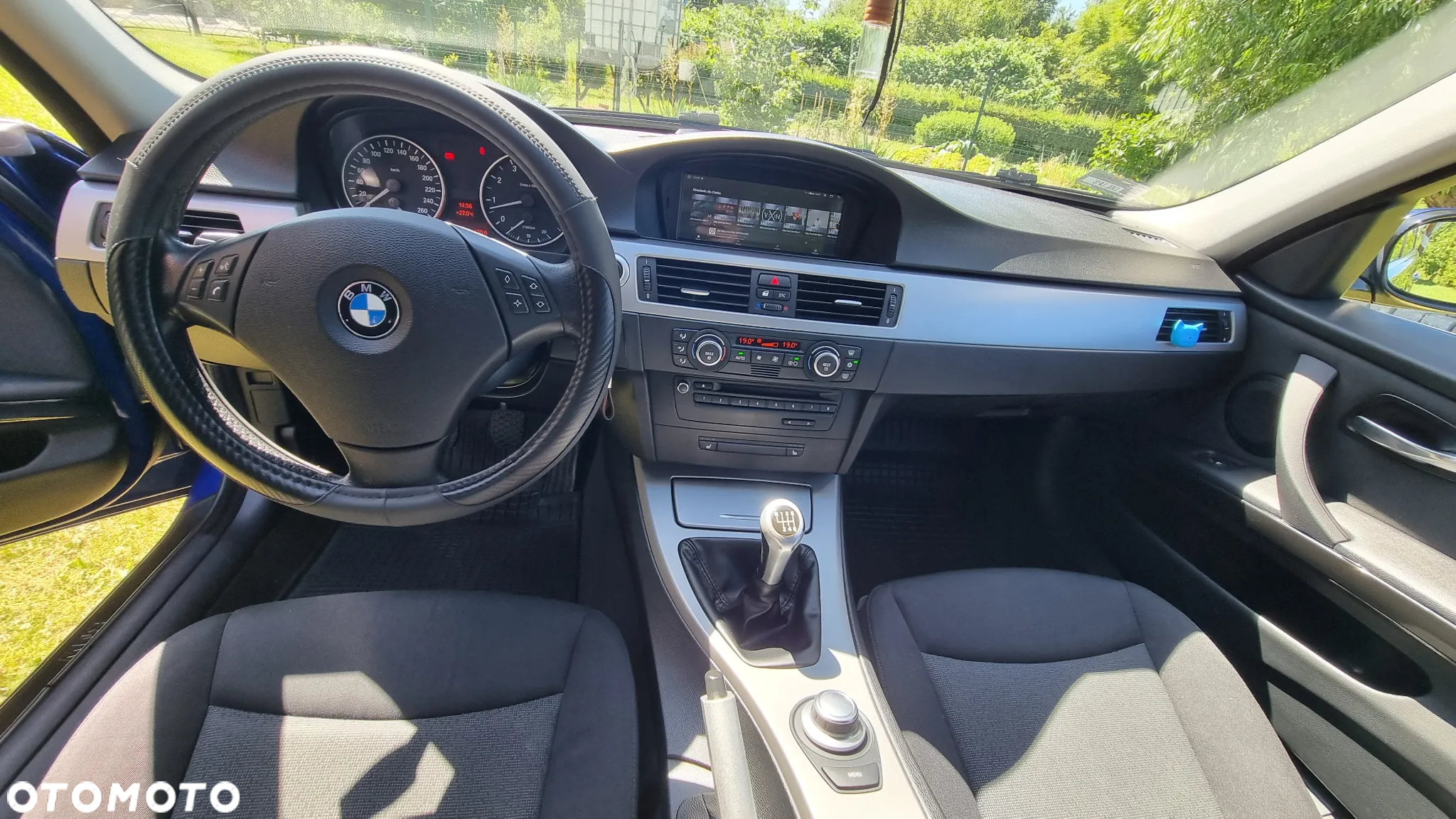 BMW Seria 3 325i - 28