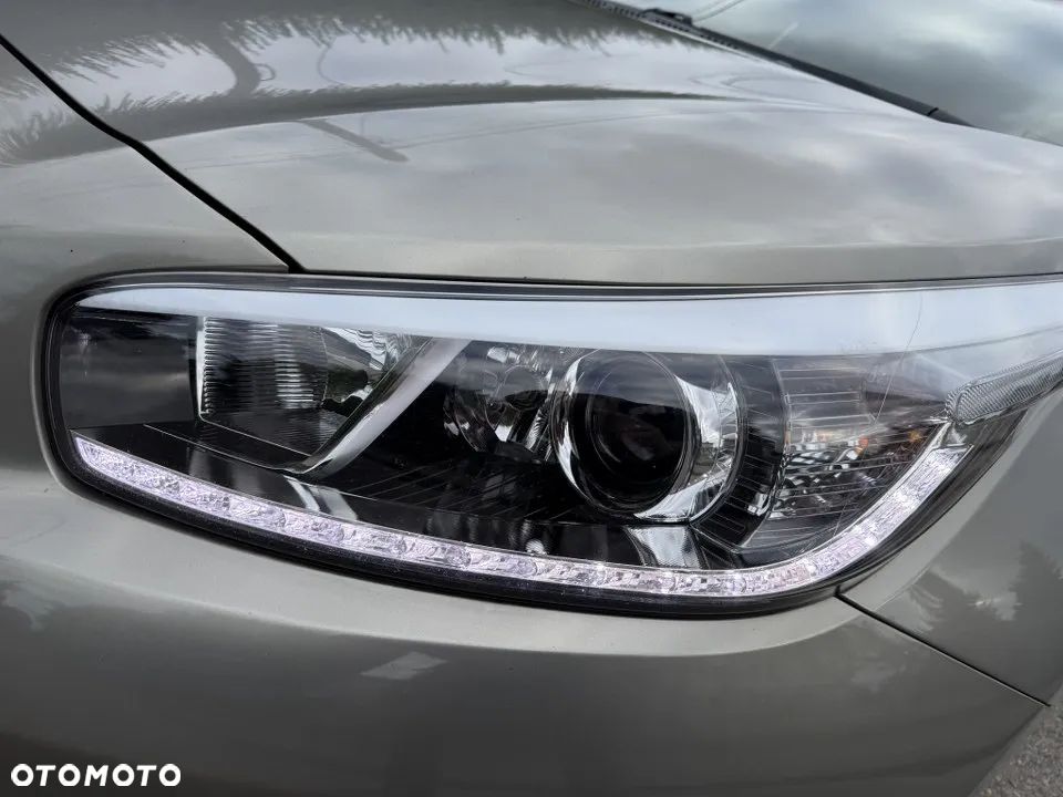 Kia Ceed 1.6 GDI SW Platinum Edition - 9