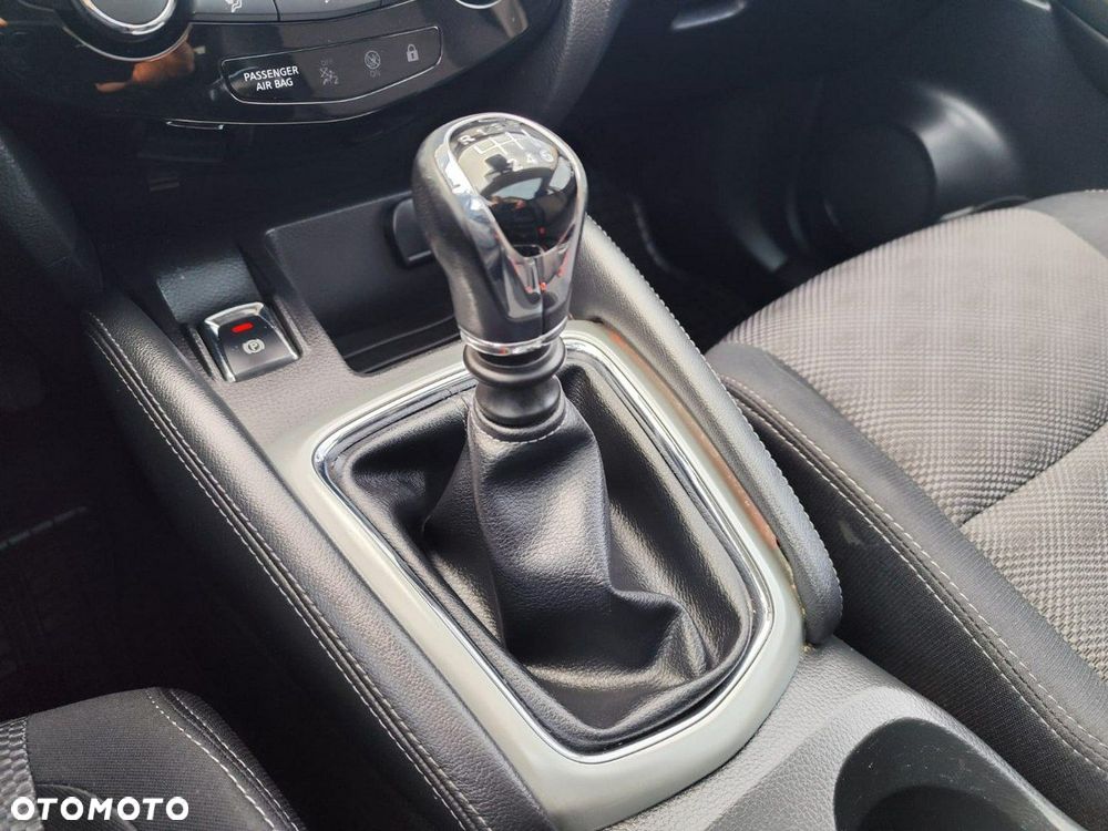 Nissan Qashqai 1.2 DIG-T N-Connecta EU6 - 18