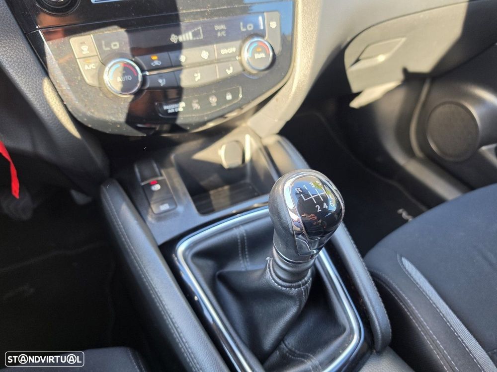 Nissan Qashqai 1.5 dCi N-Connecta - 20