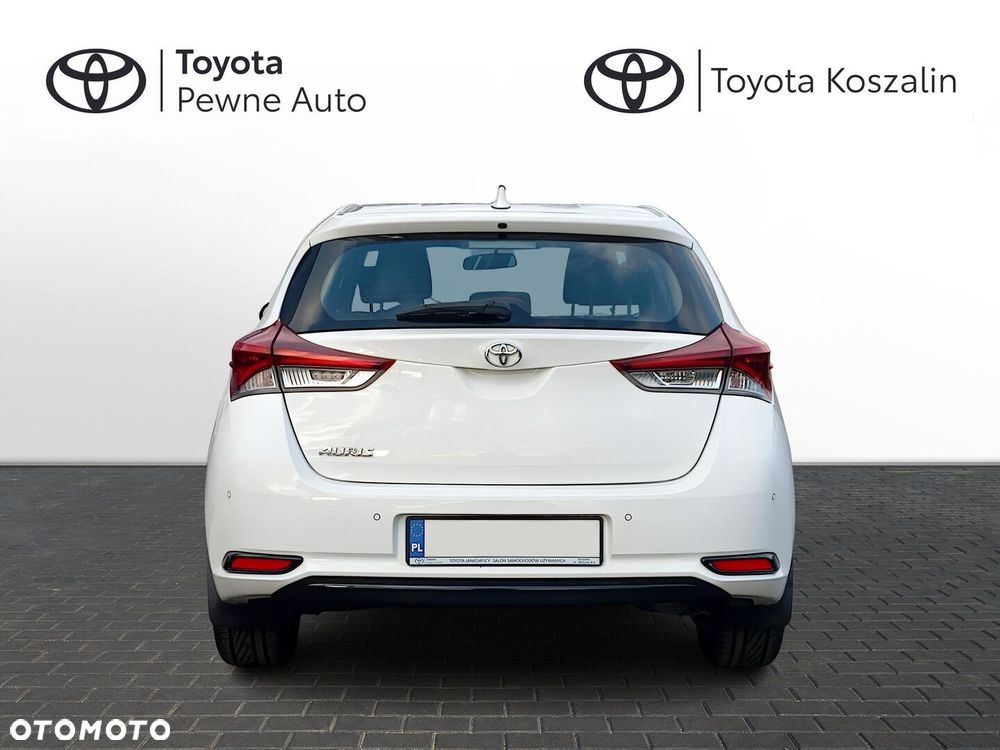 Toyota Auris 1.33 VVT-i Active - 4