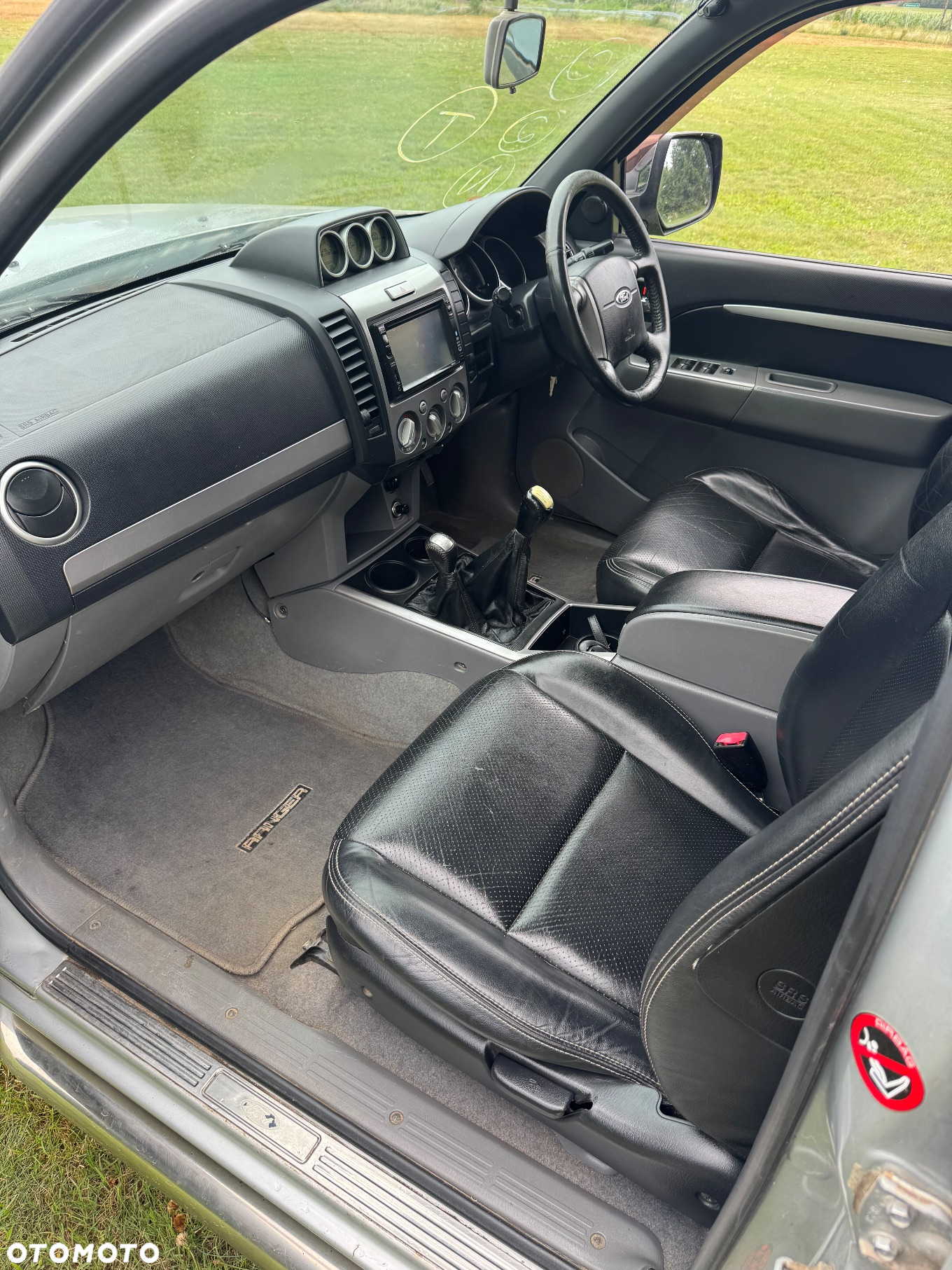 Ford Ranger XLT Limited - 13