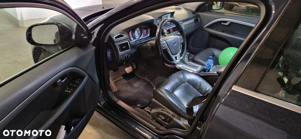 Volvo V70 D3 Geartronic Summum - 4