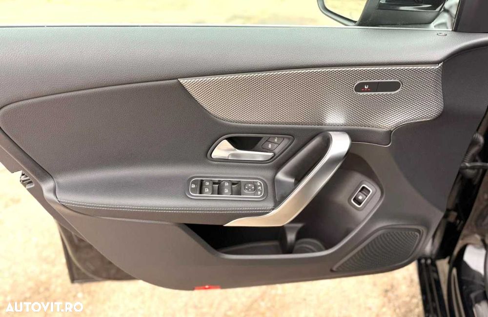 Mercedes-Benz A - 14