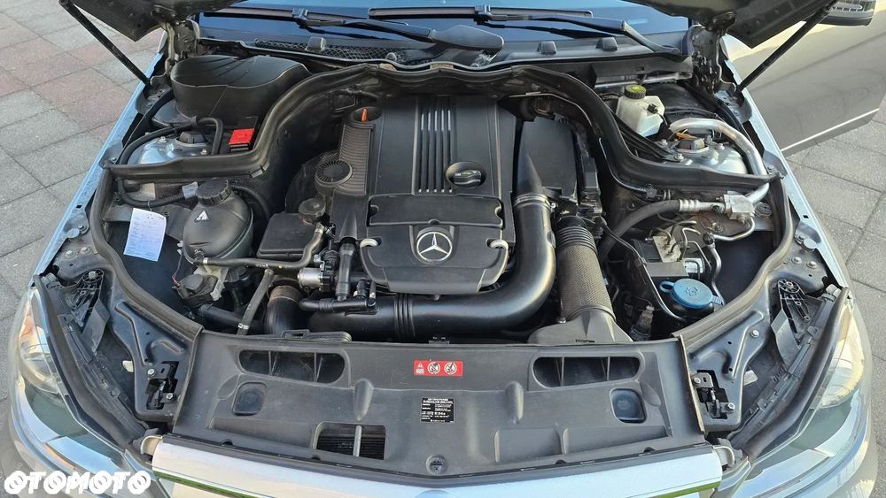 Mercedes-Benz Klasa C 180 BlueEFFICIENCY Avantgarde - 25
