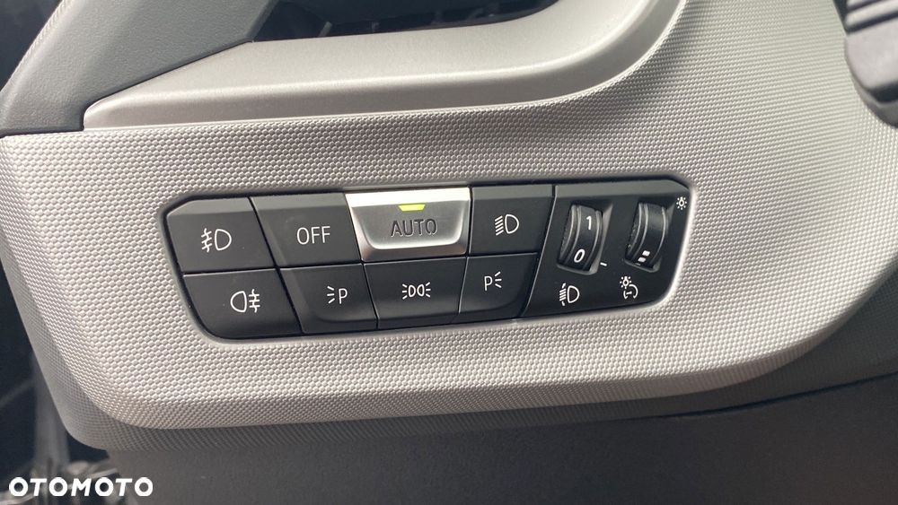BMW Seria 1 118i Advantage - 22