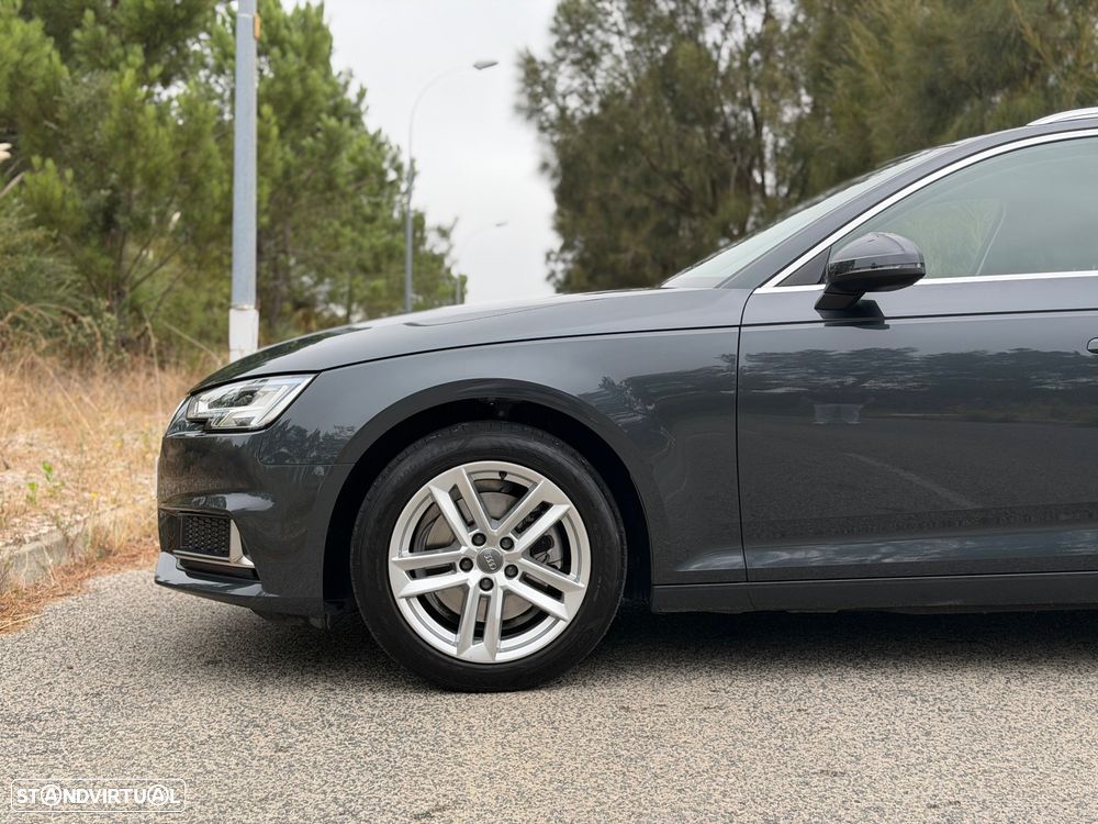 Audi A4 Avant 35 TDI S tronic design - 12