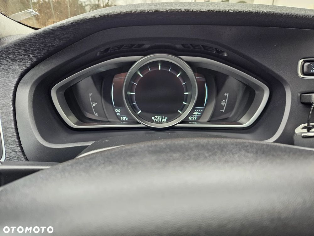 Volvo V40 Cross Country D2 - 11