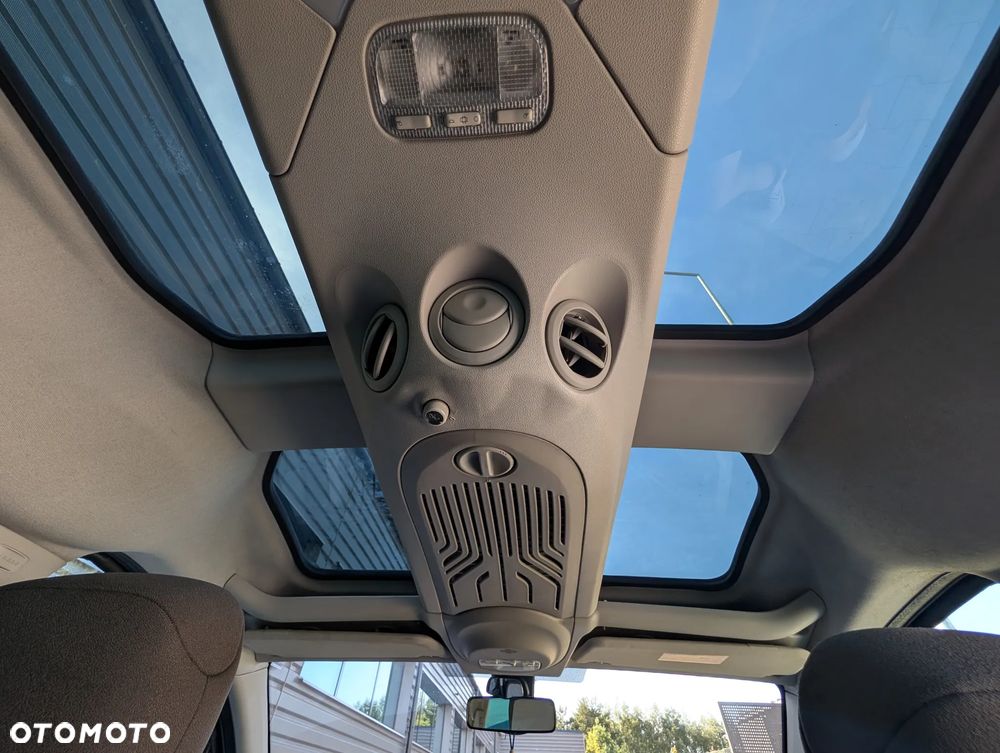 Citroën Berlingo e-HDi 90 FAP EGS6 Multispace Exclusive - 20