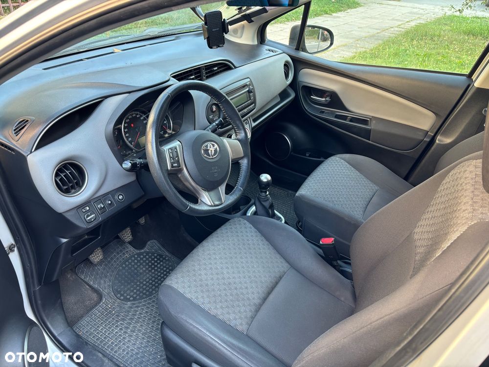 Toyota Yaris 1.33 Active - 5