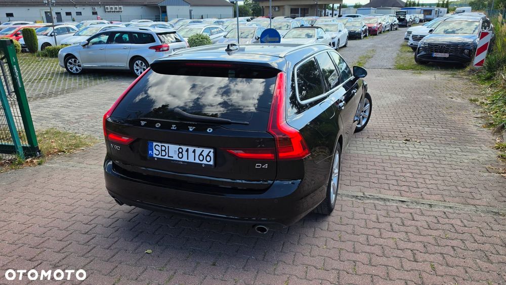 Volvo V90 D4 Geartronic Momentum - 20