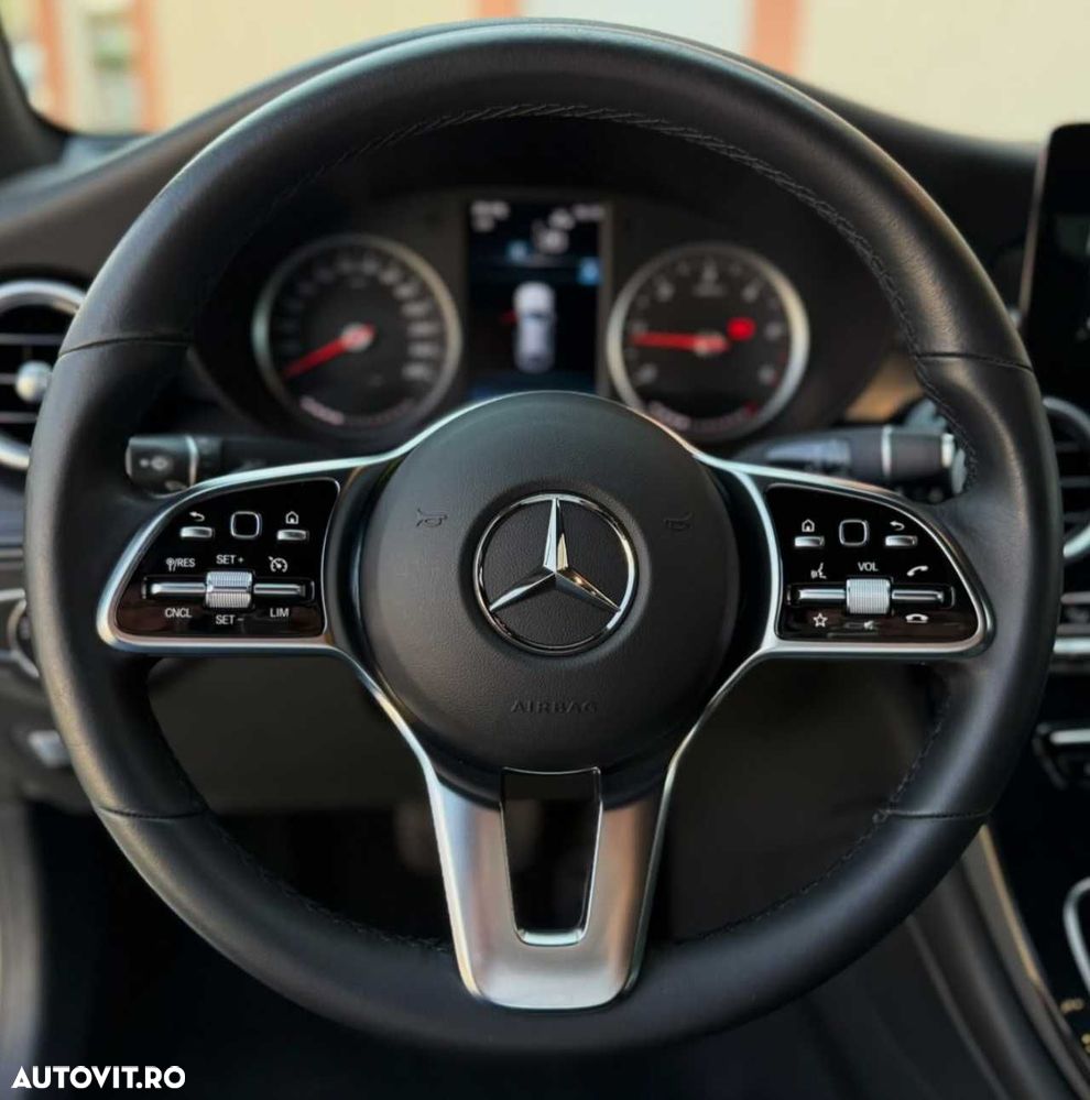 Mercedes-Benz GLC Coupe 220 d 4MATIC - 24