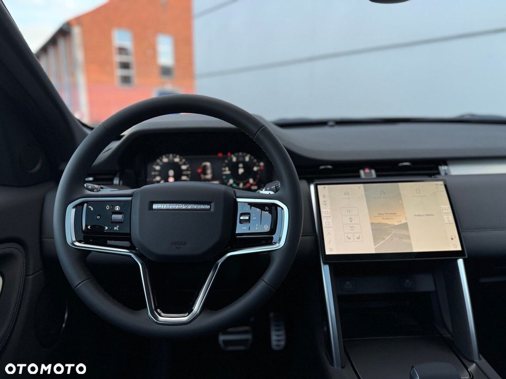 Land Rover Discovery Sport - 26