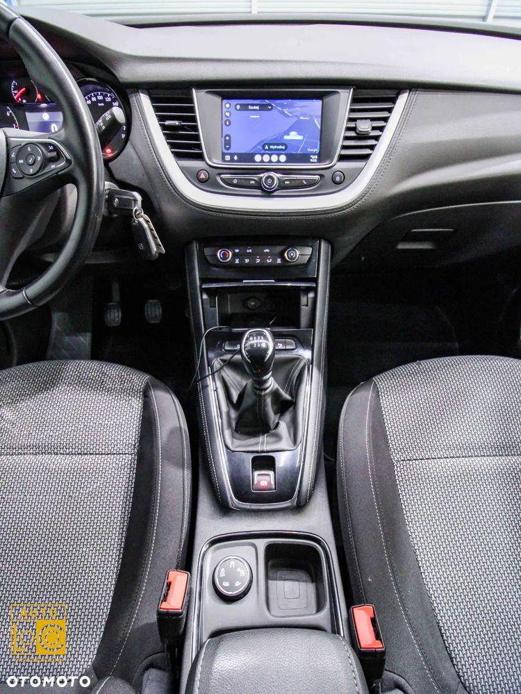 Opel Grandland X 1.2 T Enjoy S&S - 16